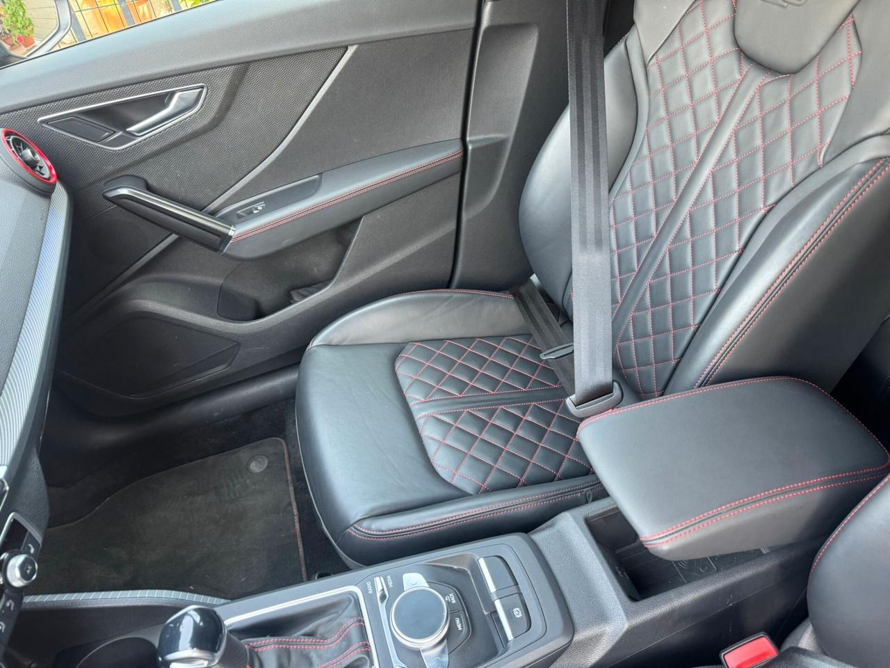 Audi Q2 30 TDI S tronic line Edition FULL