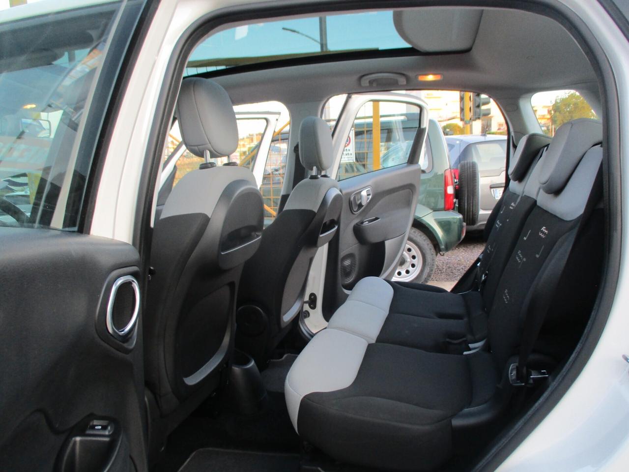 Fiat 500L 1.4 95 CV Lounge PARI AL NUOVO