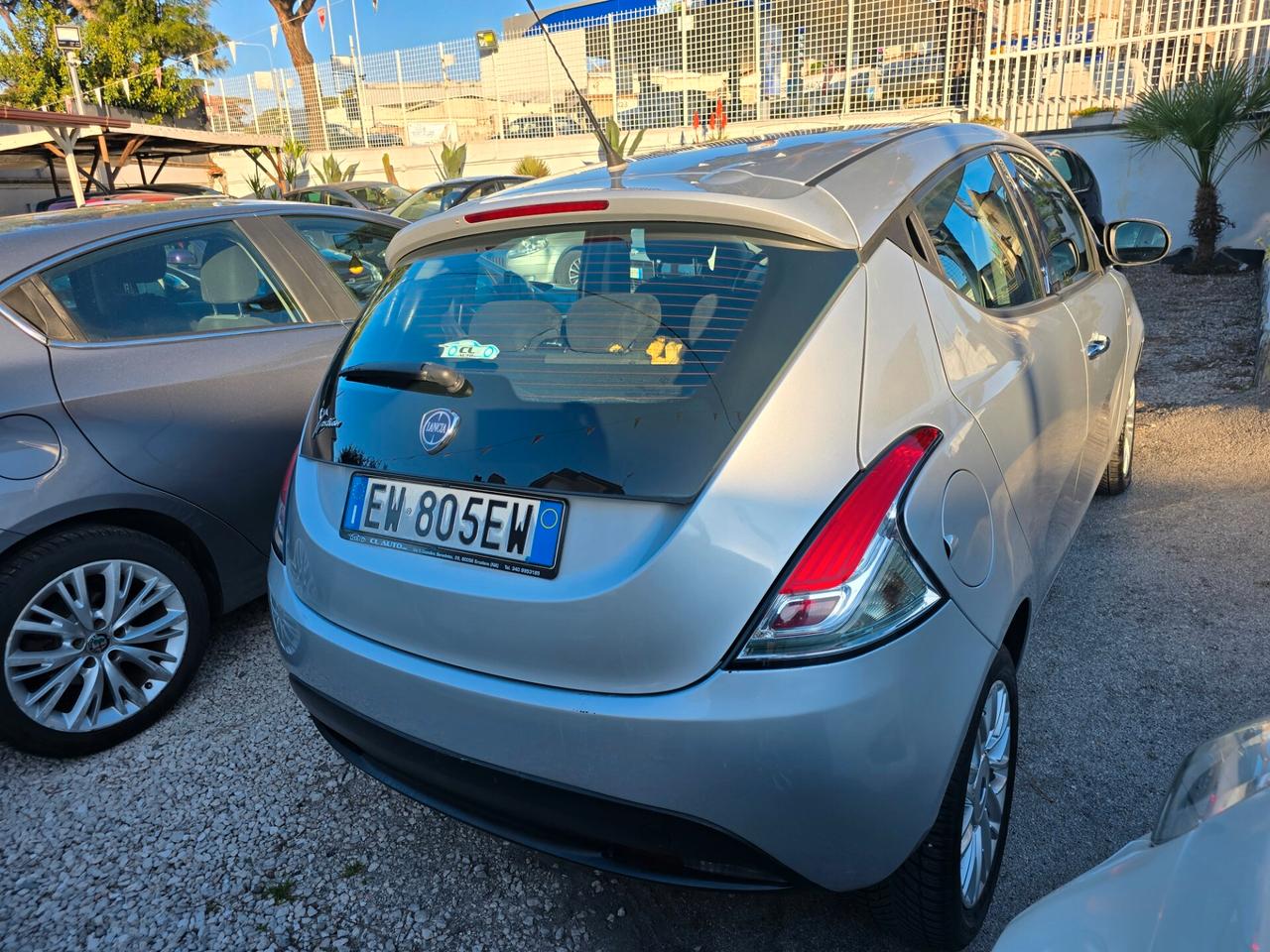 Lancia Ypsilon 1.2 69 CV 5 porte S&S Gold