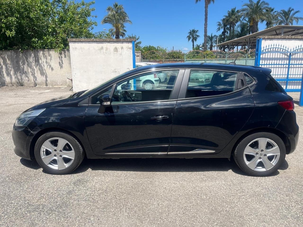 Renault clio 5 P-1.2 benz/75 cv-full -2012