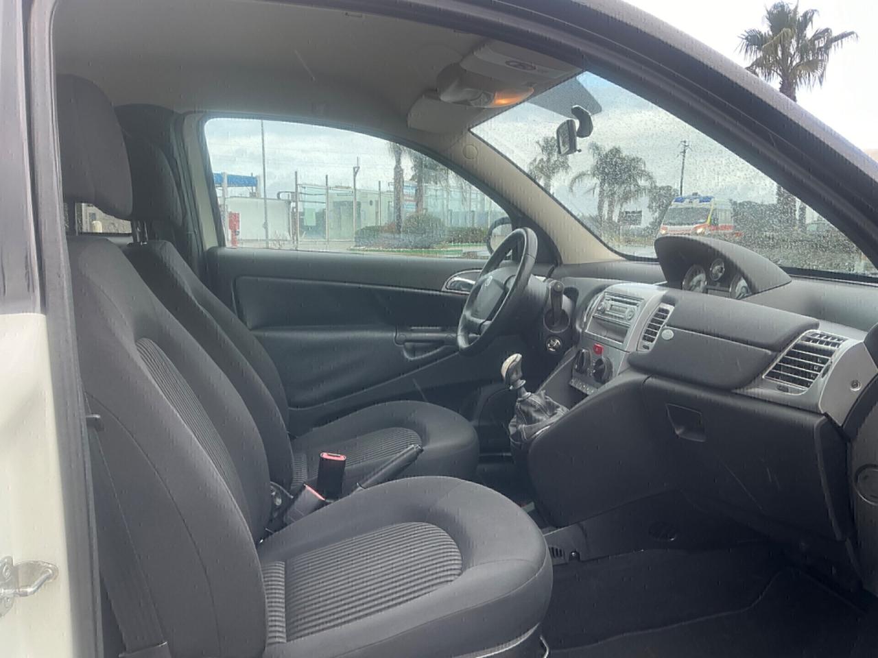 LANCIA YPSILON 1.2 BENZINA -2010