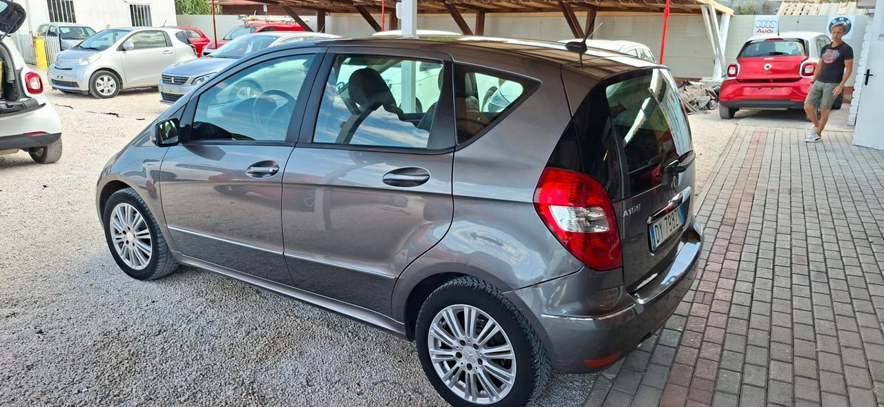 Mercedes-benz A 160 BlueEFFICIENCY Elegance