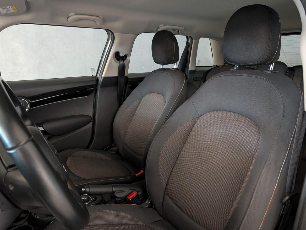 Mini 1.5 Cooper Business 5 porte Automatic