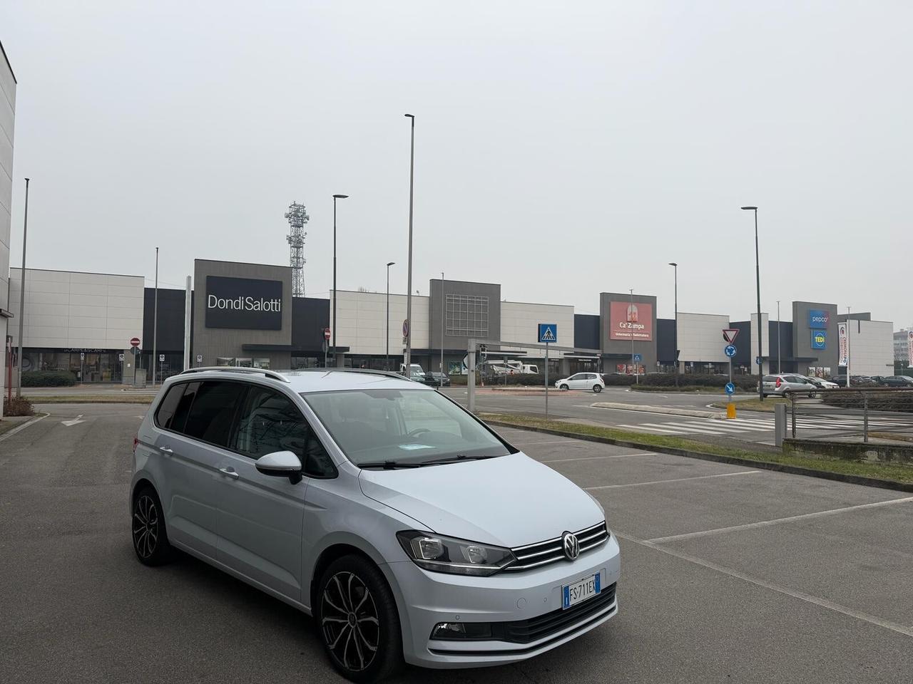 Volkswagen Touran 1.6 TDI 115 CV SCR DSG Executive BlueMotion Tech.