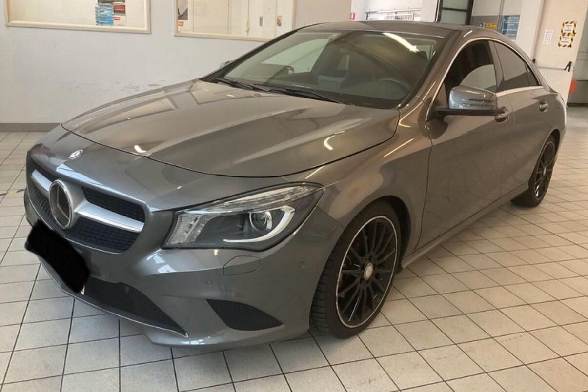 Mercedes-benz CLA 200 d Automatic Premium