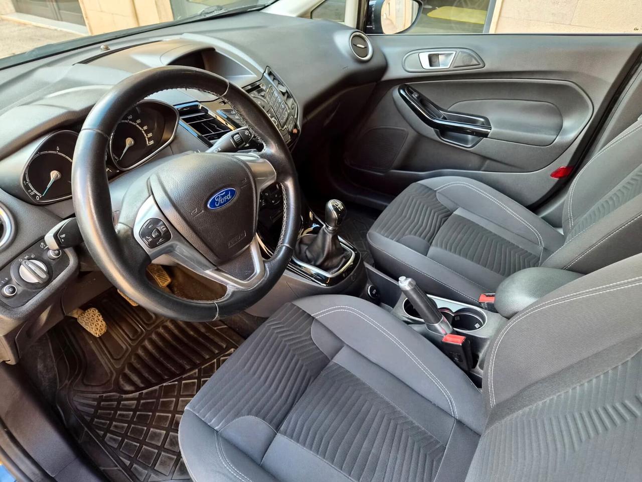 Ford Fiesta 1.5 TDCi 75CV 5 porte Titanium