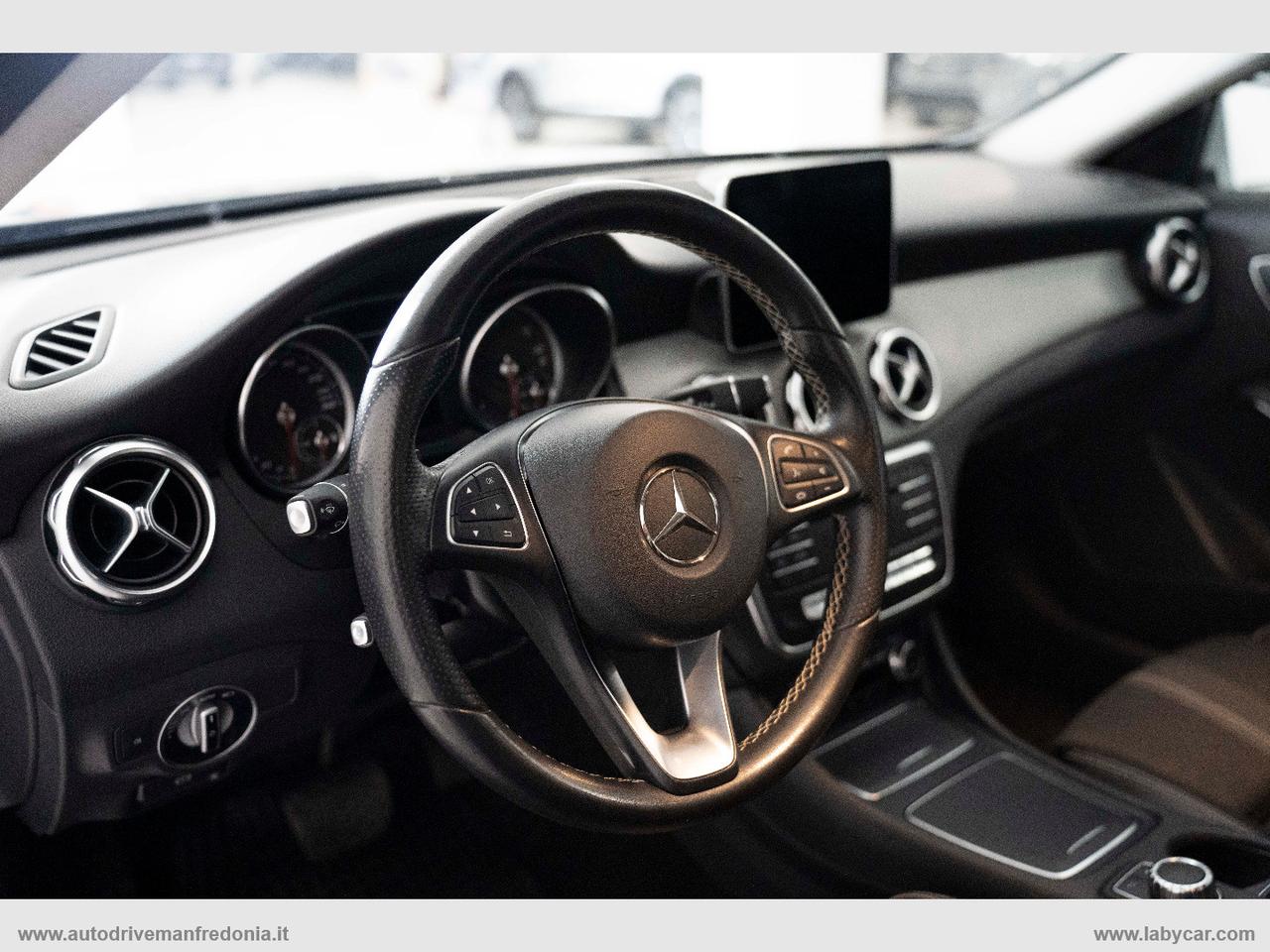 MERCEDES-BENZ GLA 220 CDI Automatic Premium