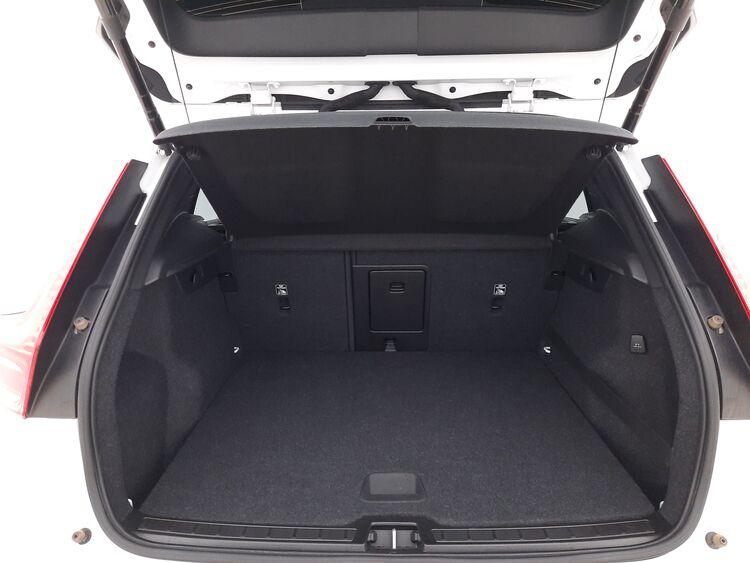 Volvo XC40 D3 Momentum Pro BR332023 2.0 Diesel 150CV