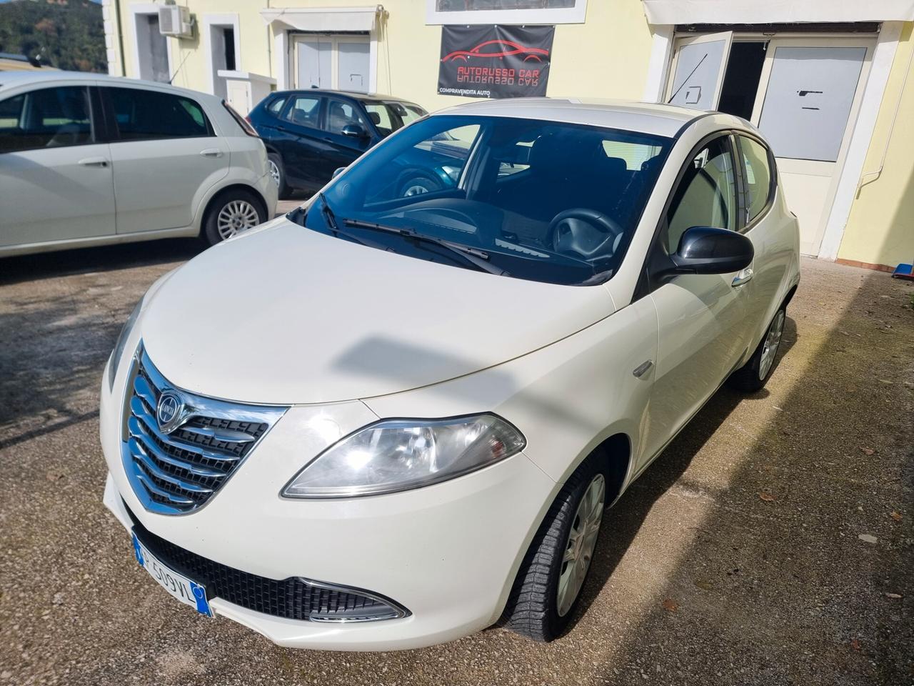 Lancia Ypsilon 1.3 MJT 16V 95 CV 5 porte S&S Silver