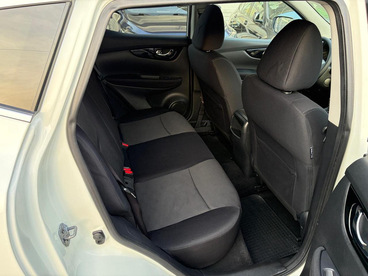 Nissan Qashqai 1.5 dCi 110cv tetto Tekna 360°