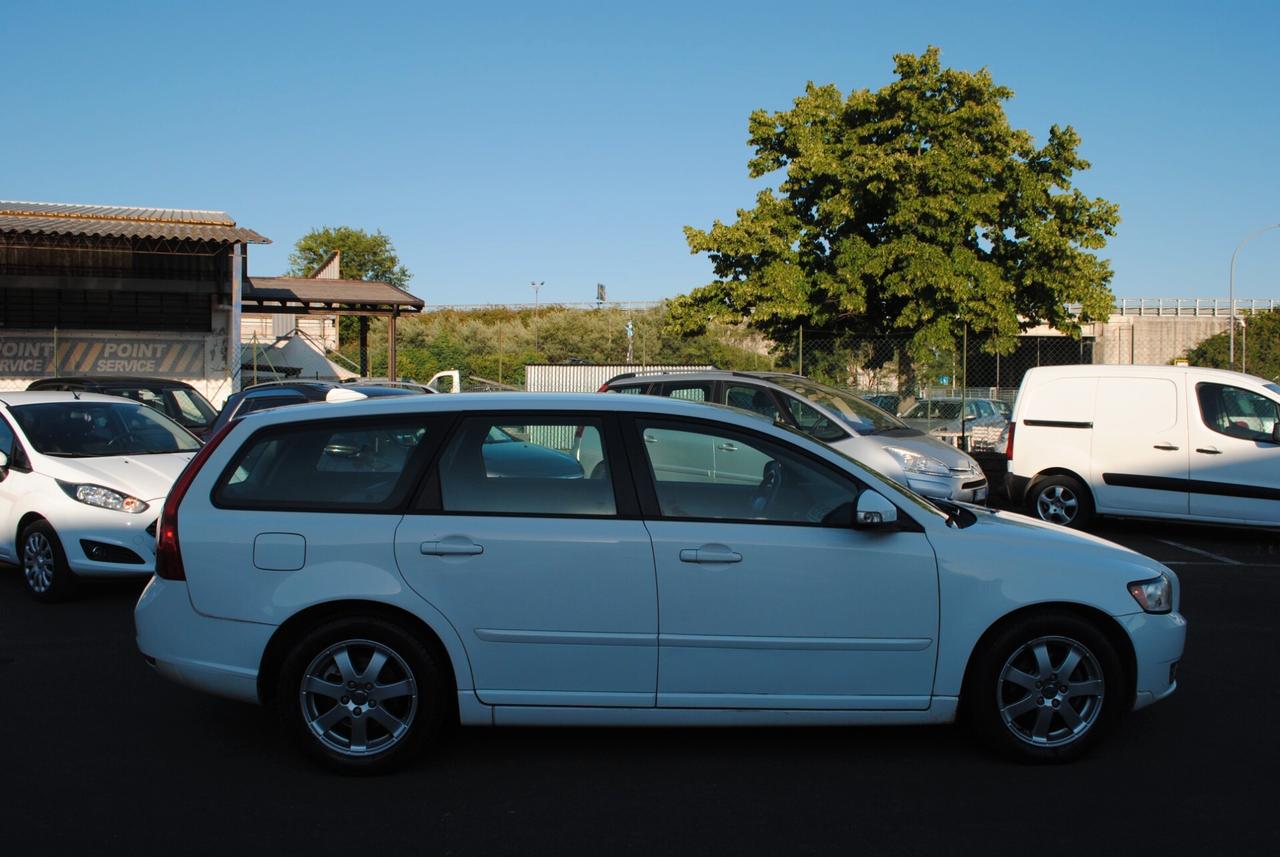 Volvo V50 D4 R-design 1.6d 114 cv
