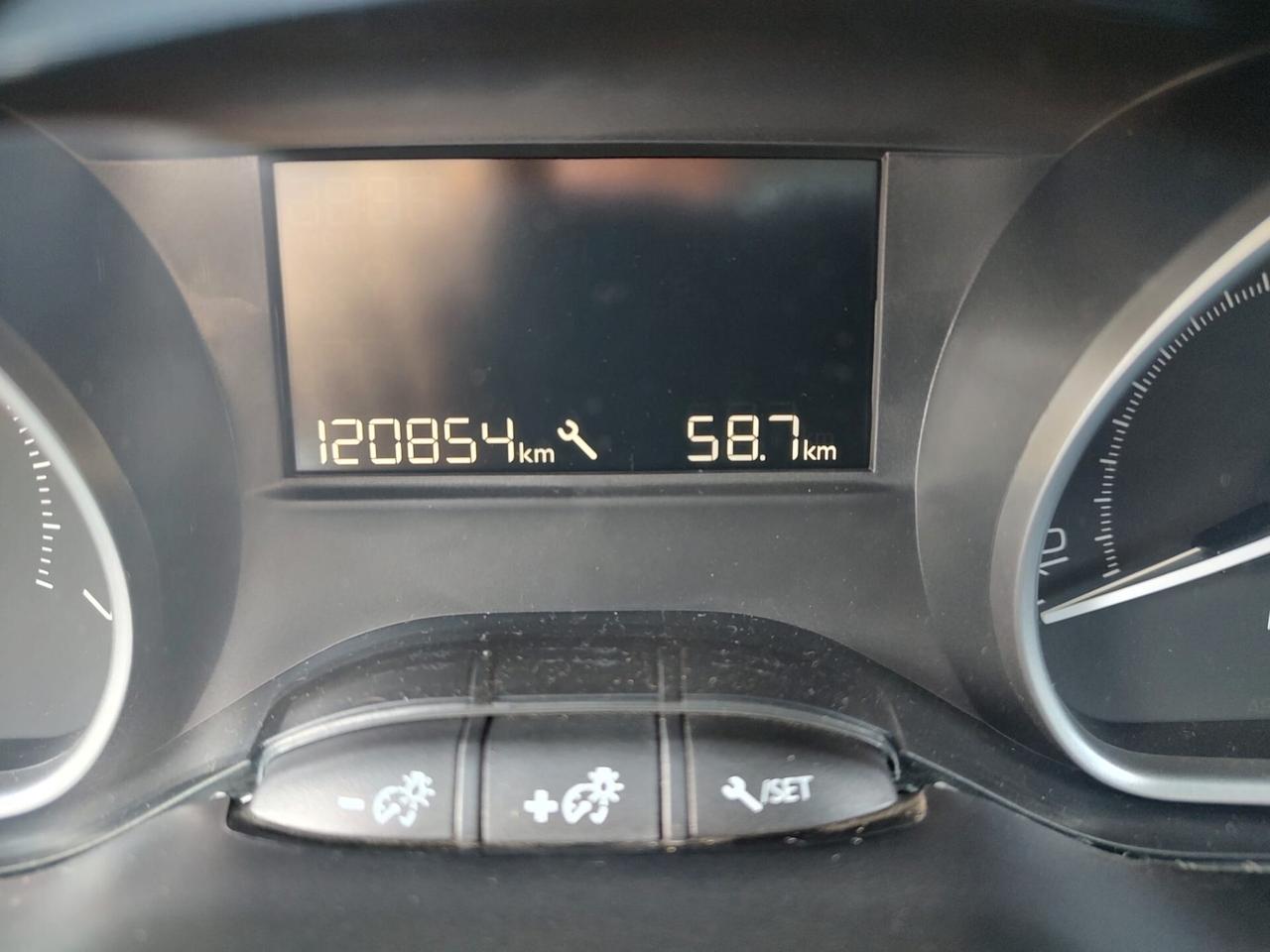Peugeot 208 PureTech 68 5 porte Active, BENZINA\GPL, OK NEOPATENTATI, GARANZIA L.12 MESI