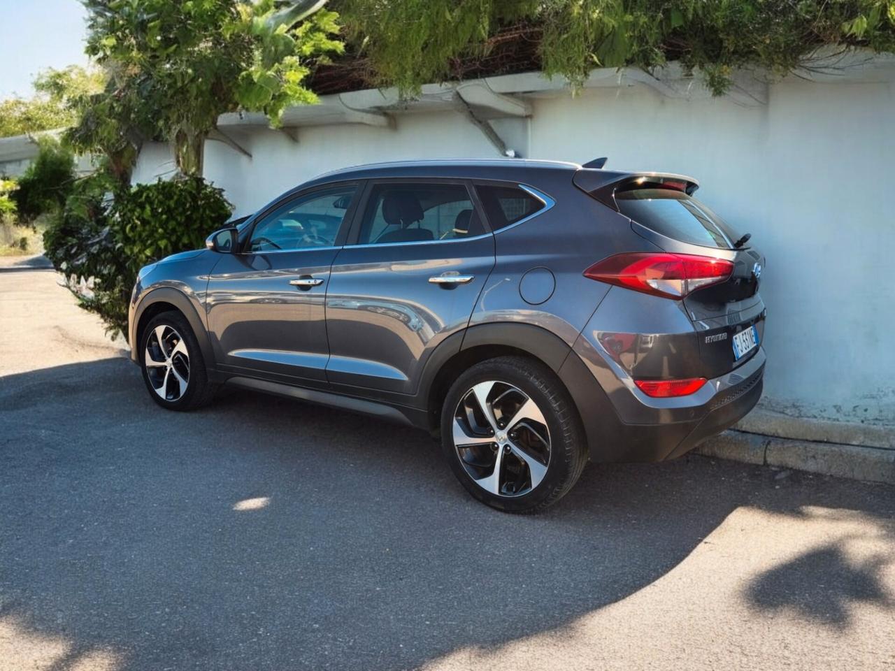 Hyundai Tucson 1.7 CRDi Sound Edition FULL GARANZIA