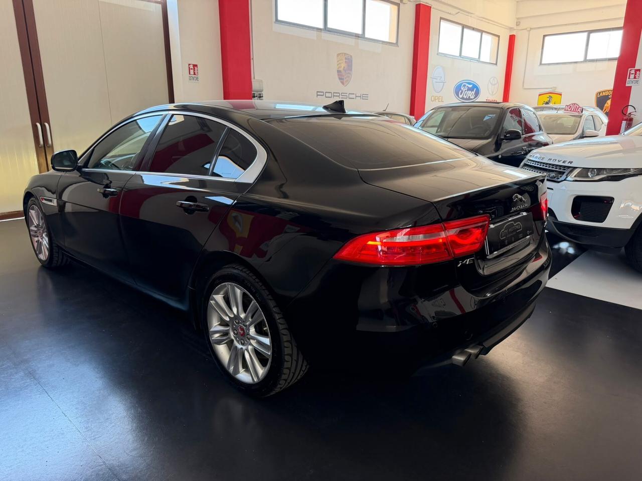 Jaguar XE 2.0 D Turbo aut. Portfolio
