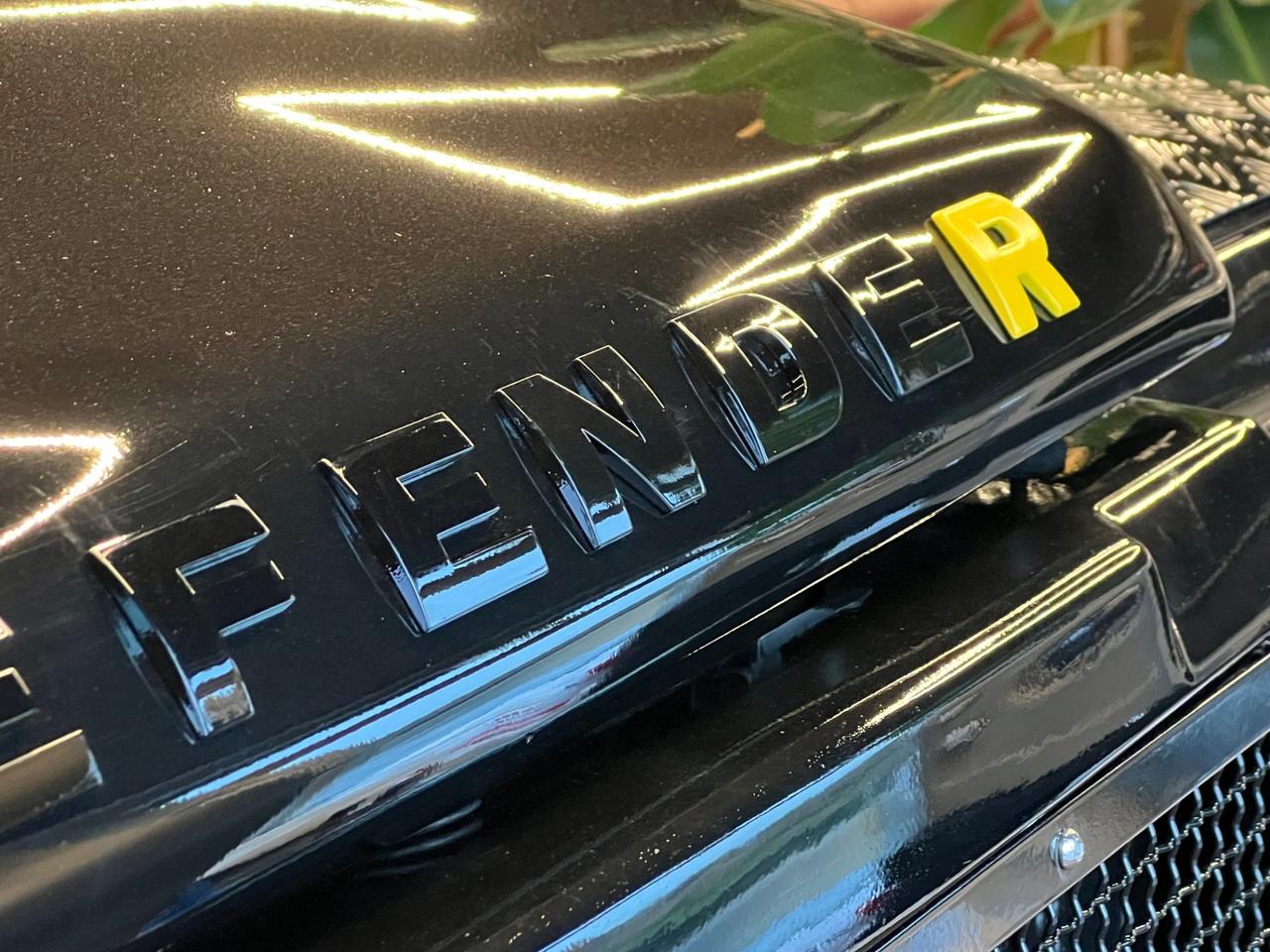 Land Rover Defender 110 2.4 TD4 Station Wagon SE