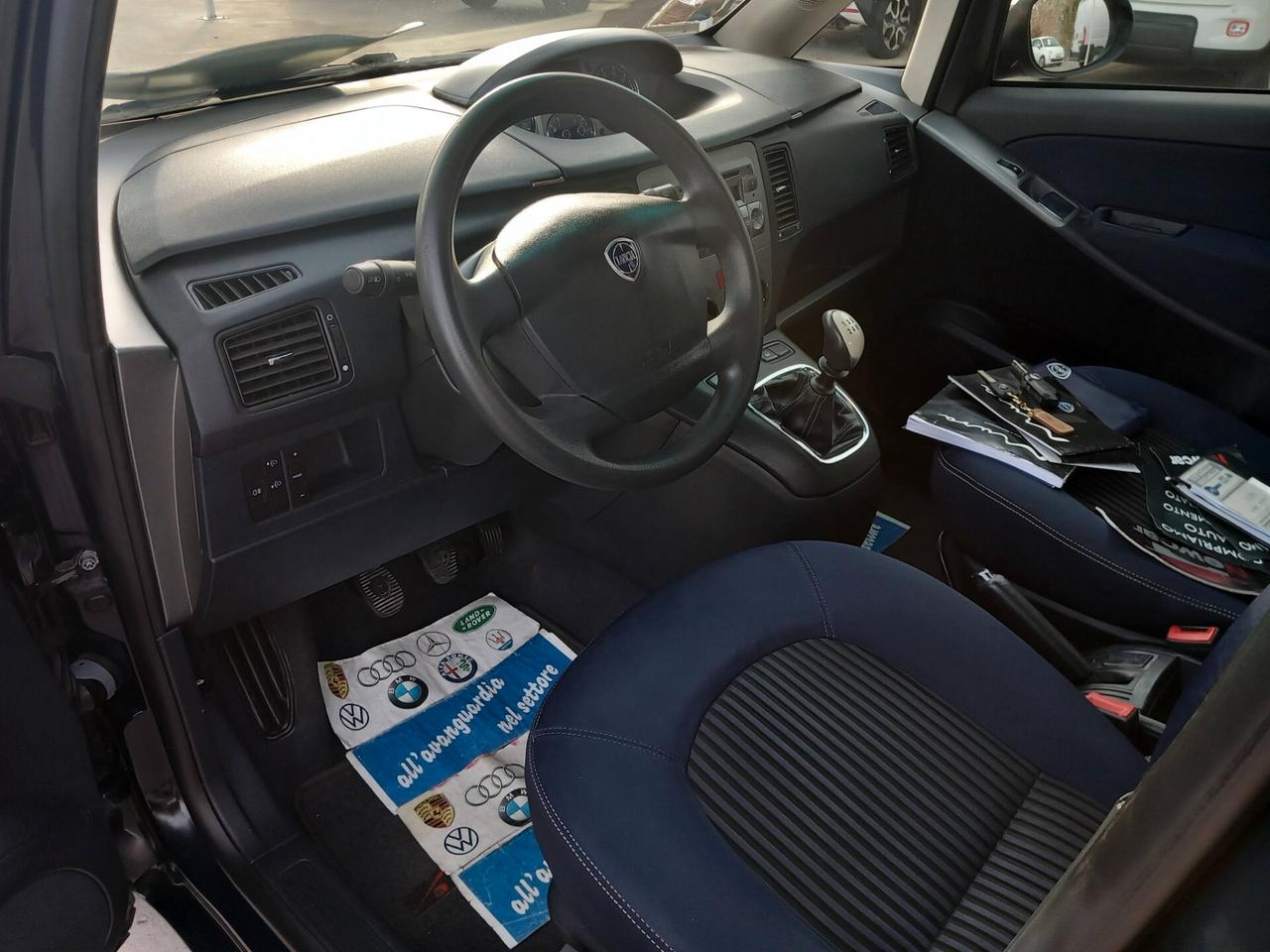 Lancia MUSA 1.6 Multijet Oro gomme nuove doppia chiava ottima utilitaria