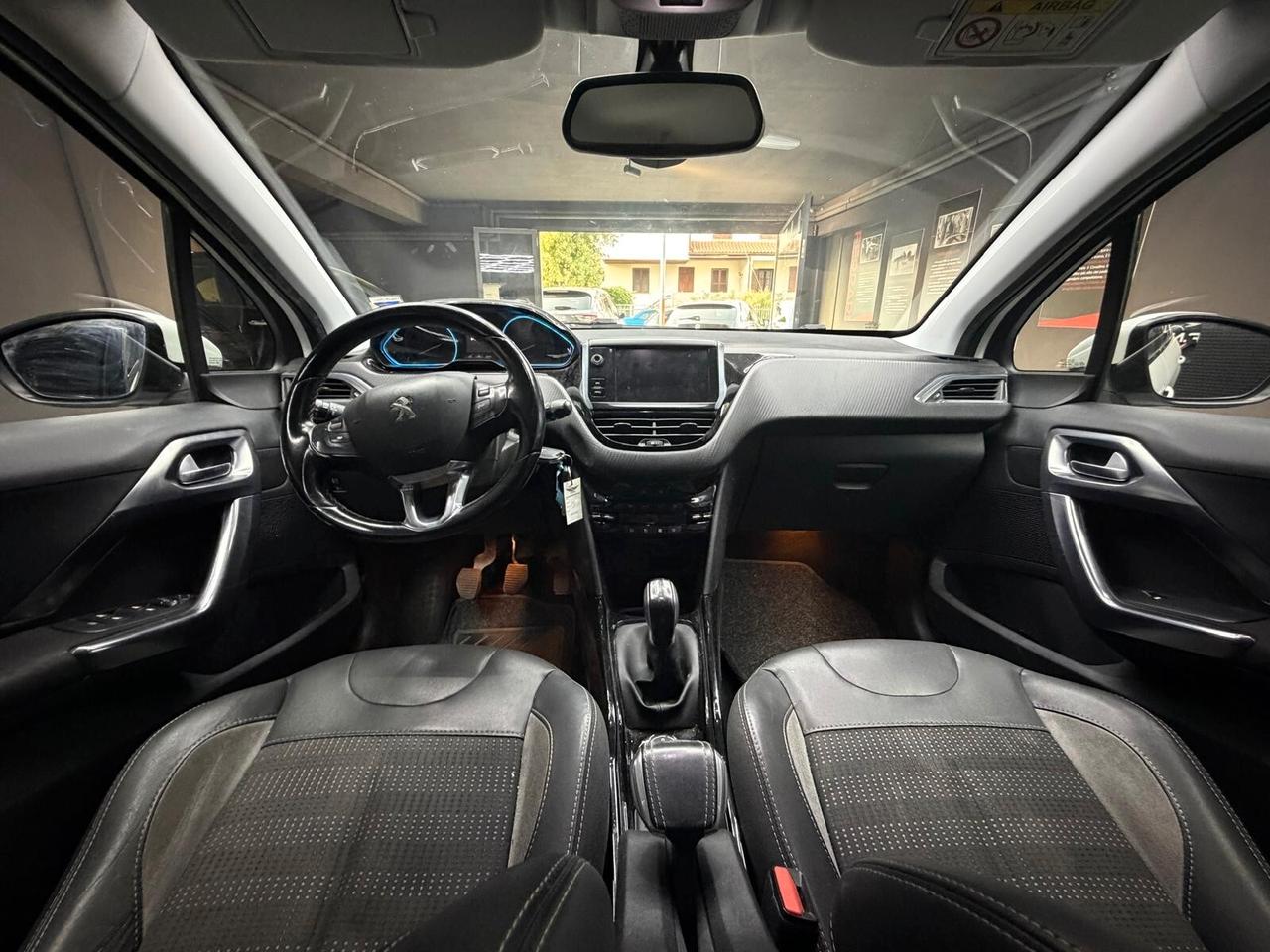 Peugeot 2008 BlueHDi 100 Allure