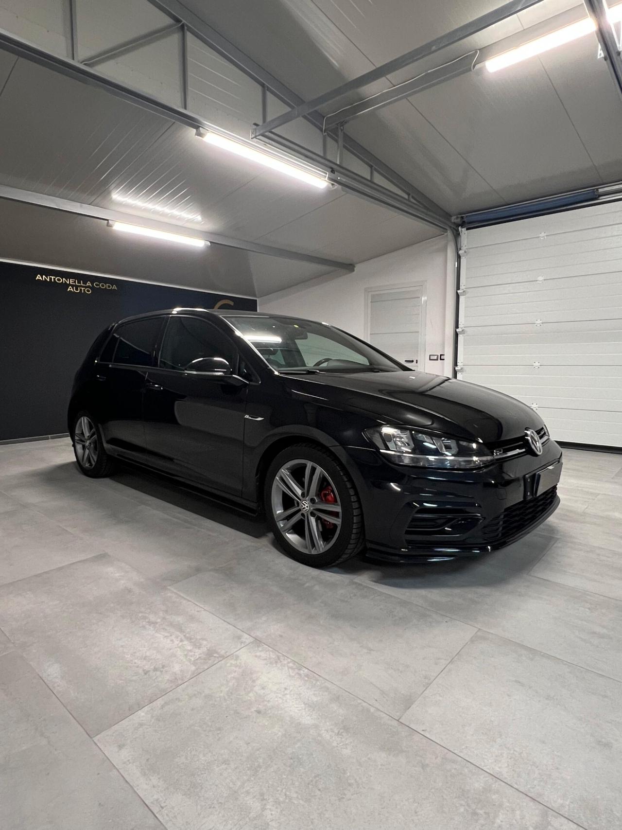 Volkswagen Golf 1.6 TDI 115 CV R-line