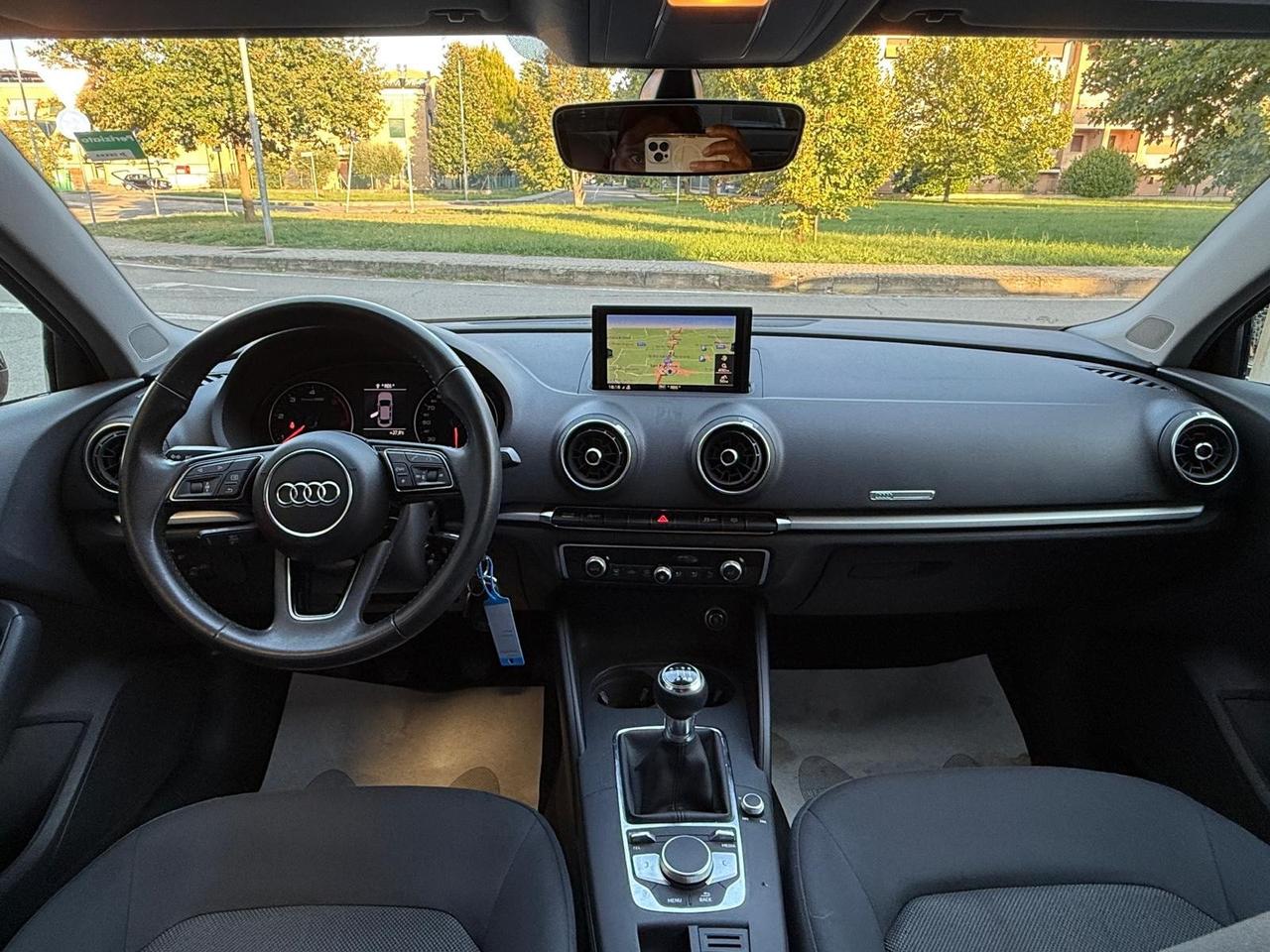 Audi A3 Sedan 30 TDI Business