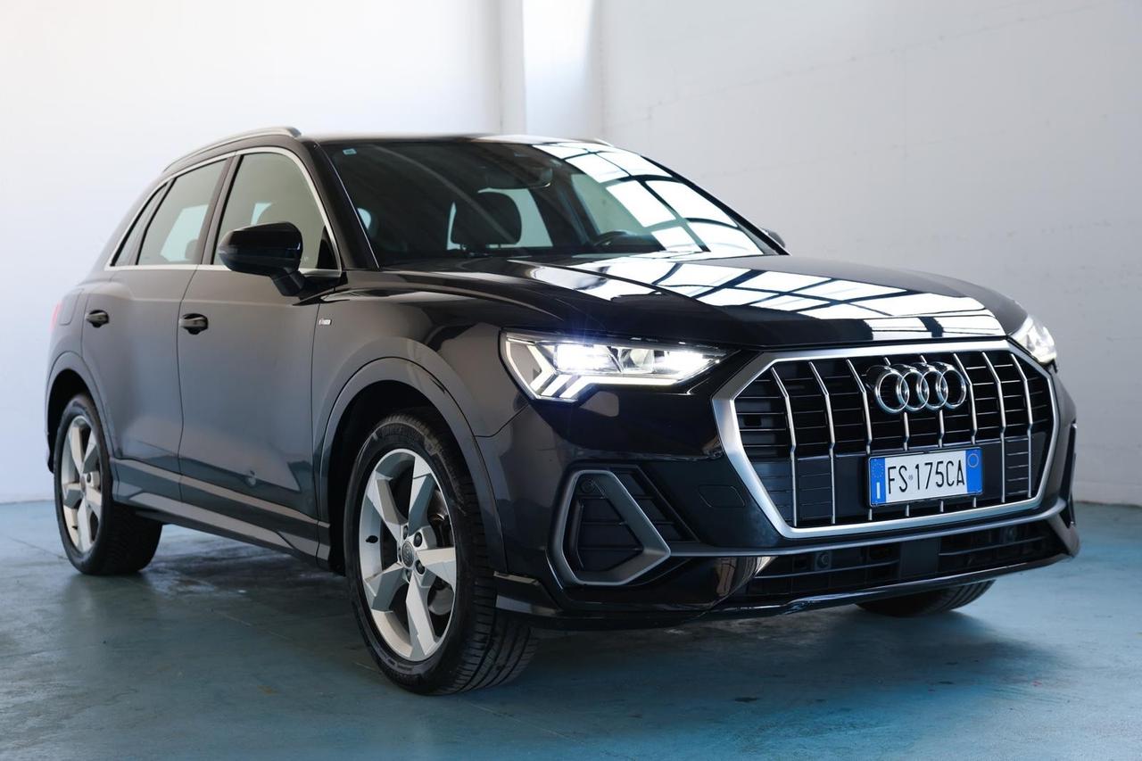 Audi Q3 2.0 TDI 150 CV S line Edition