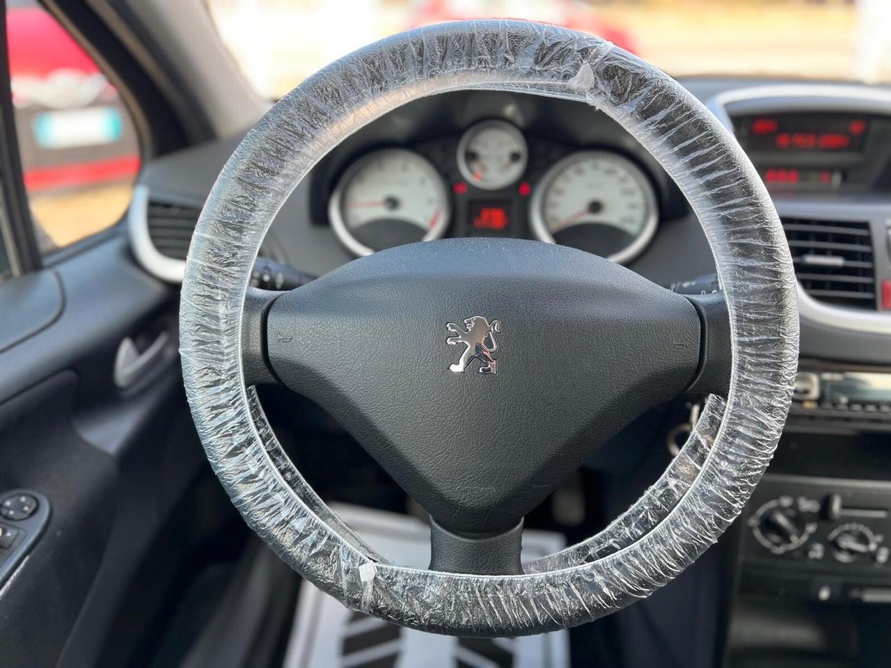 Peugeot 207 1.4 88CV 5p. XS