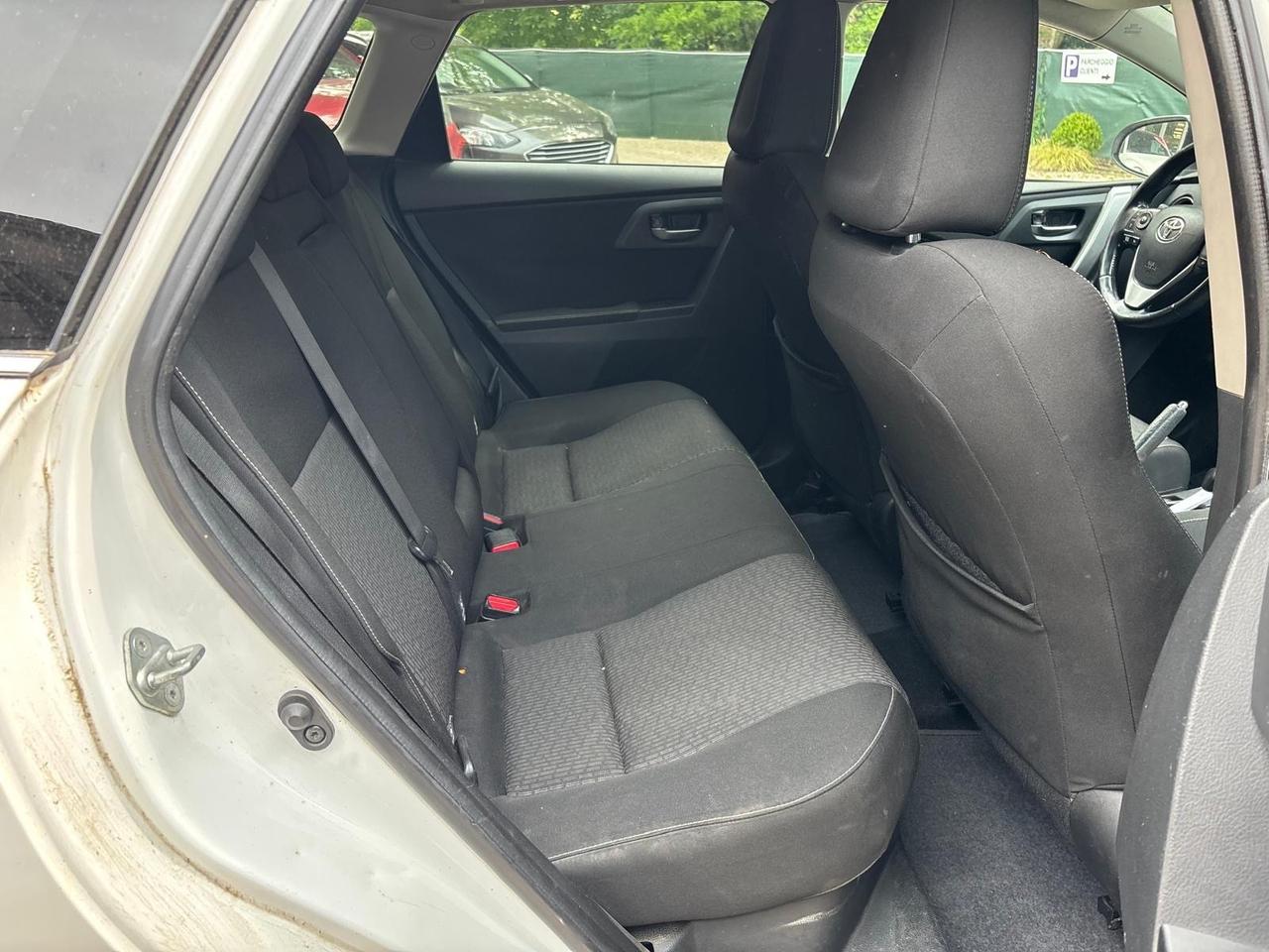 Toyota Auris Touring Sports 1.8 Hybrid Lounge