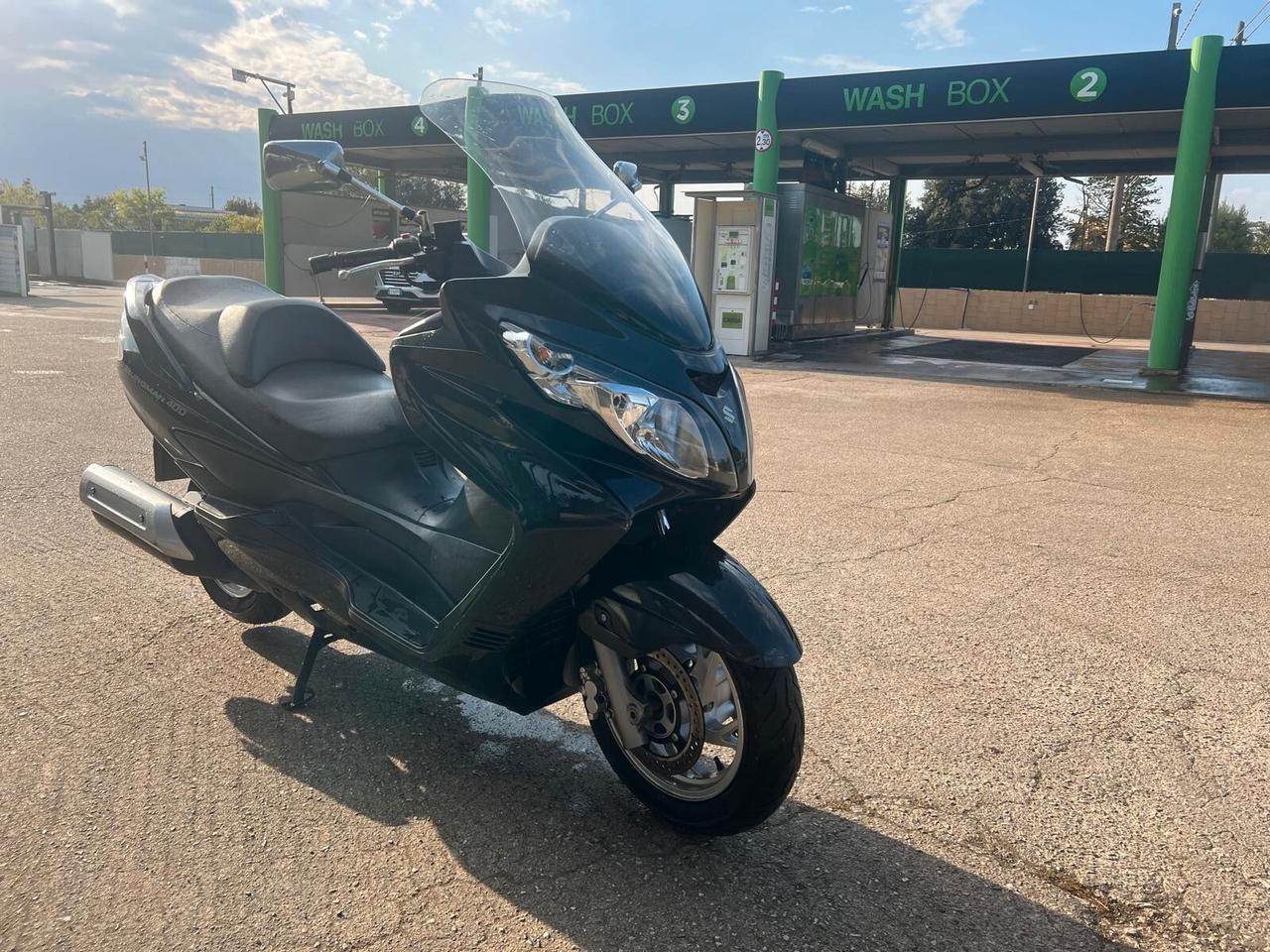 Suzuki Burgman 400
