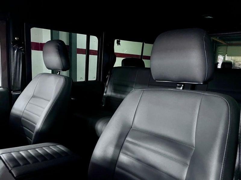 Land Rover Defender Defender 110 2.5 Tdi ASI 9 posti Station Wagon