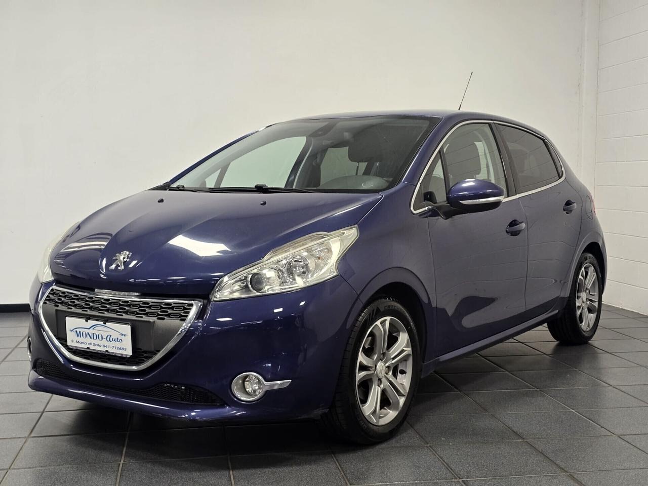 Peugeot 208 1.2 VTi 82 CV NEOPATENTATI