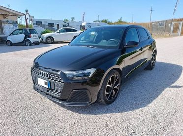 Audi A1 35 1.5 tfsi Identity Black s-tronic