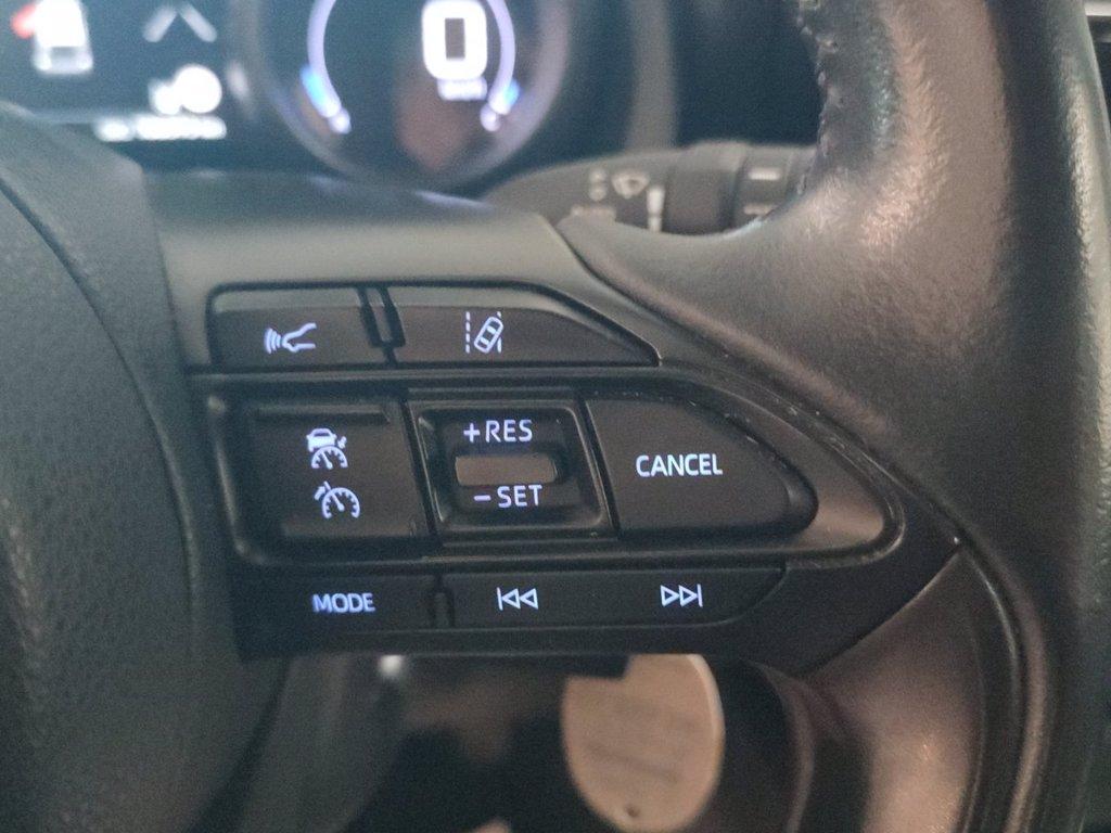 TOYOTA Yaris 1.5h trend del 2020