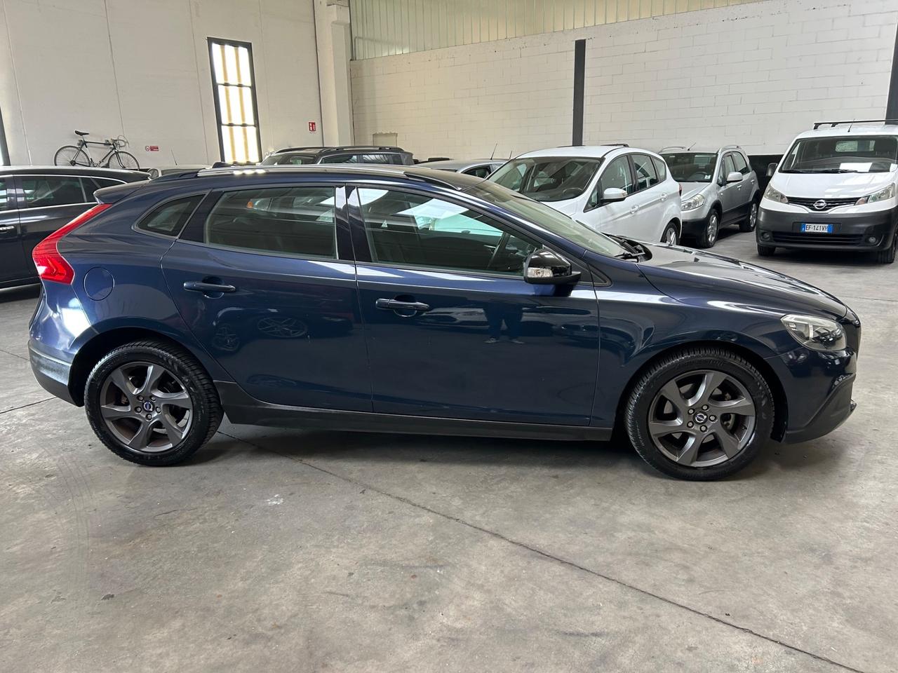 Volvo V40 Cross Country D2 1.6 114cv Momentum