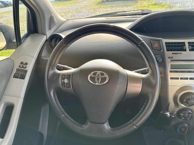 TOYOTA Yaris 1.0 3 porte OK NEPATENTATI BLUETHOOT