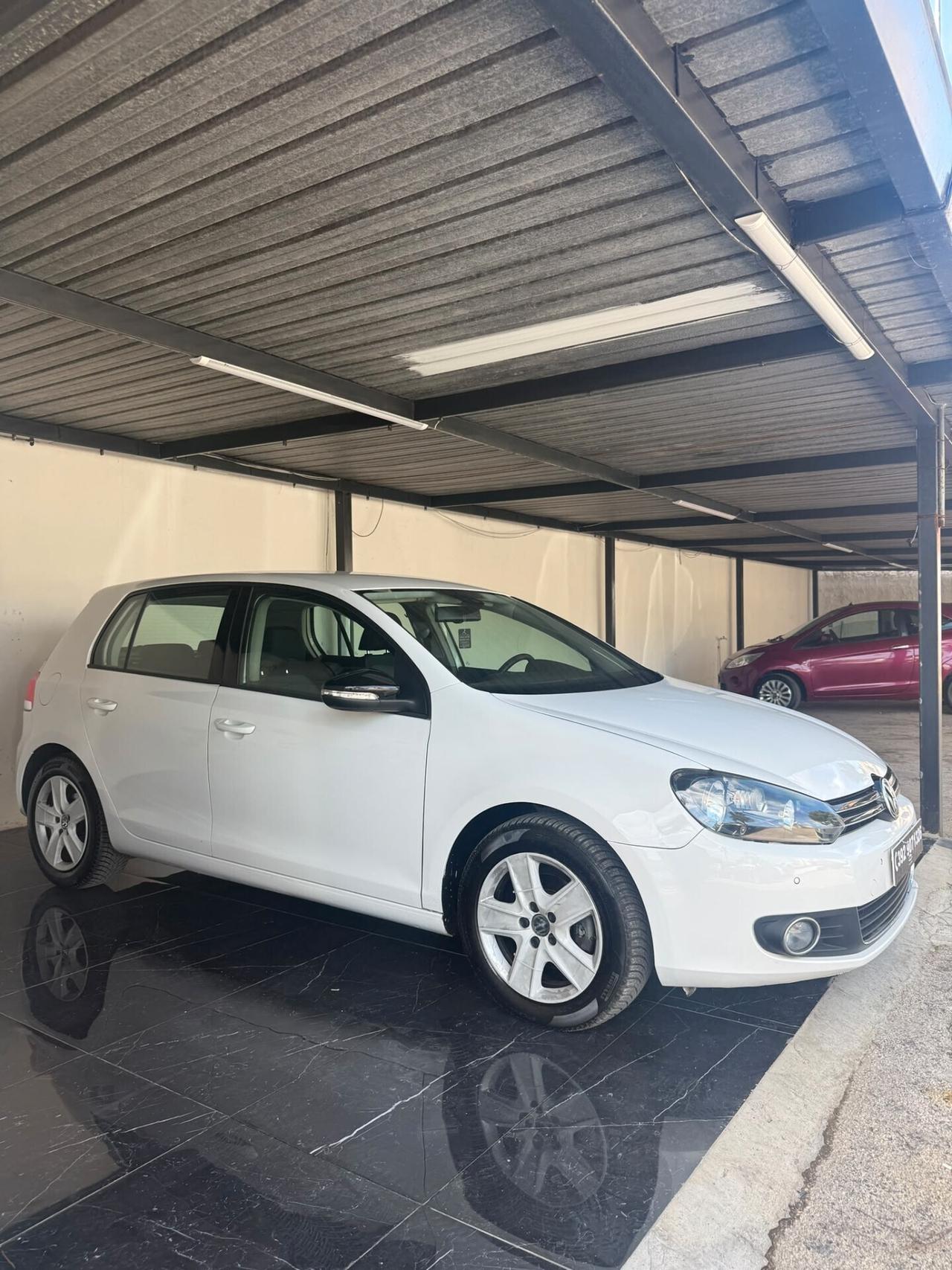 Volkswagen Golf 1.6 TDI DPF 5p. Highline