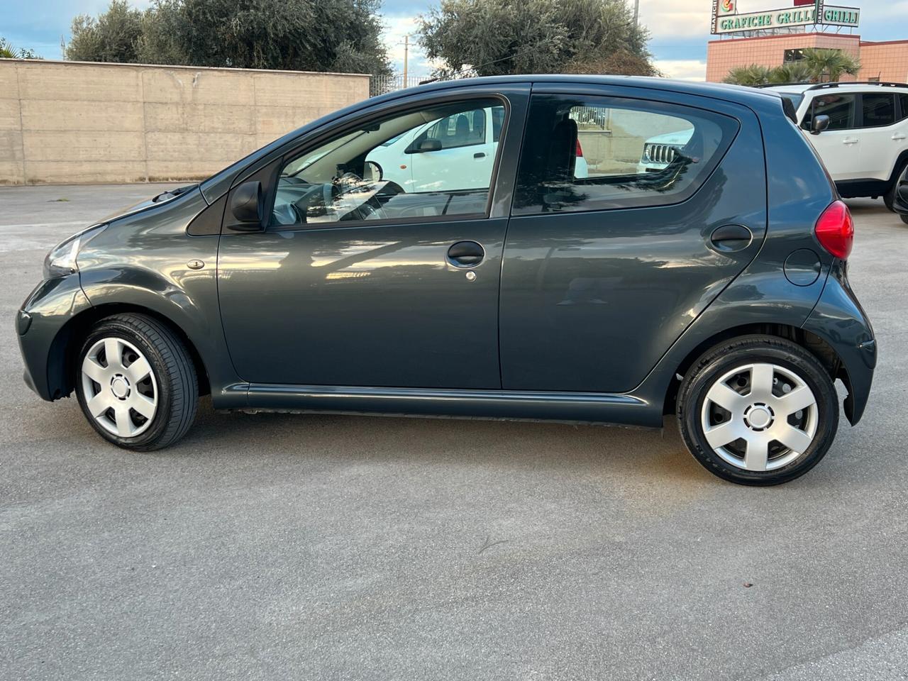 Toyota Aygo 1.0 Now TAGLIANDATA CON GARANZIA