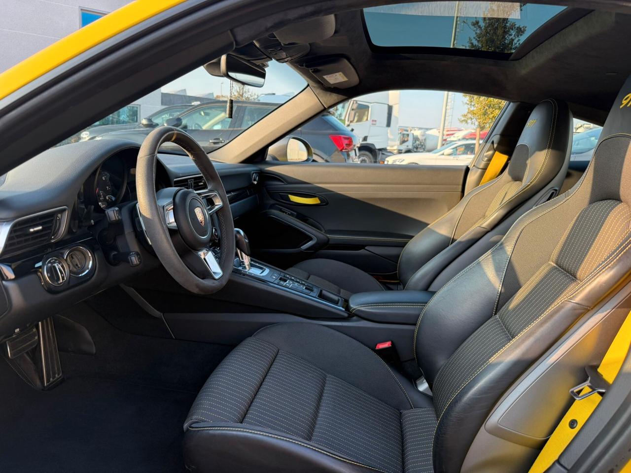 Porsche 911 3.0 Carrera T