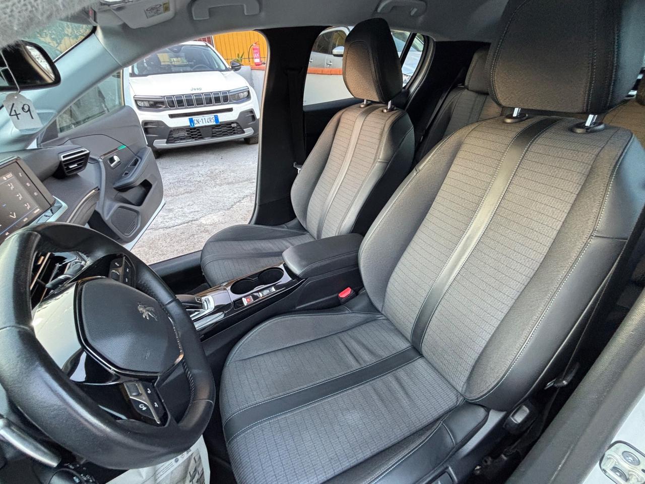 Peugeot 208 PureTech 100 Stop&Start EAT8 5 porte Allure