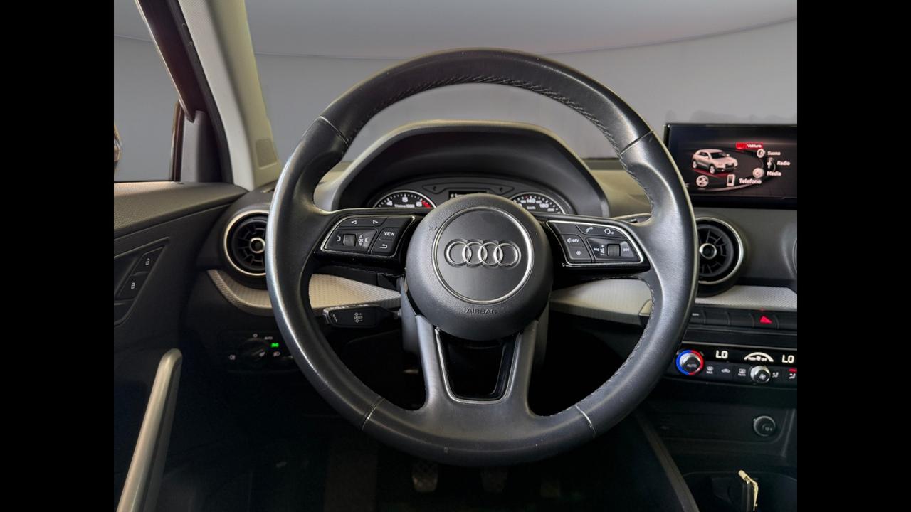 AUDI Q2 I 2021 - Q2 30 1.0 tfsi Admired