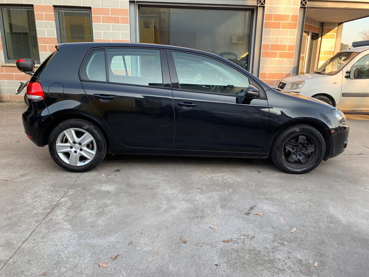 Volkswagen Golf 1.6 TDI DPF 5p.