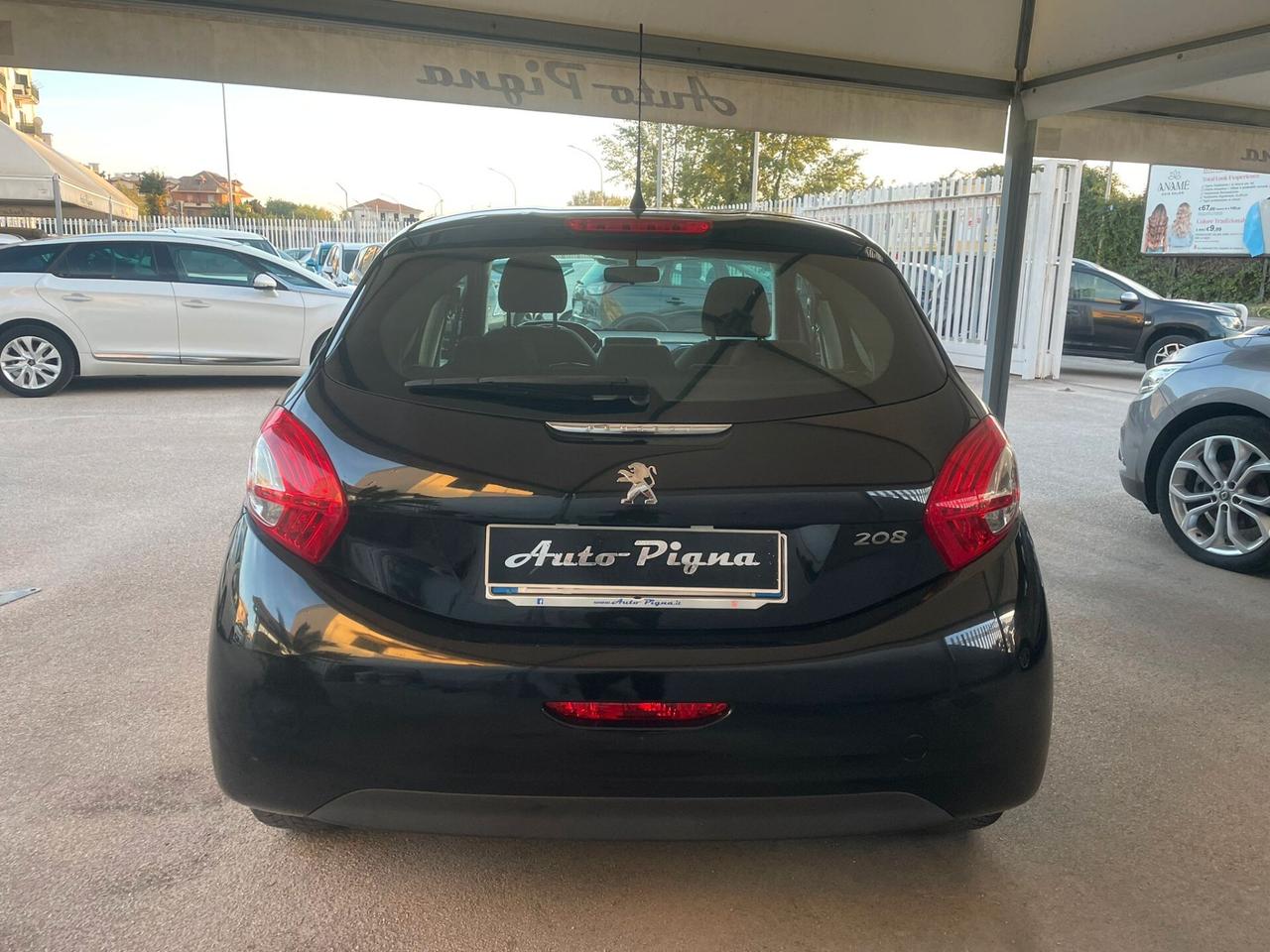 Peugeot 208 1.4 HDi 68 CV 5 porte Allure