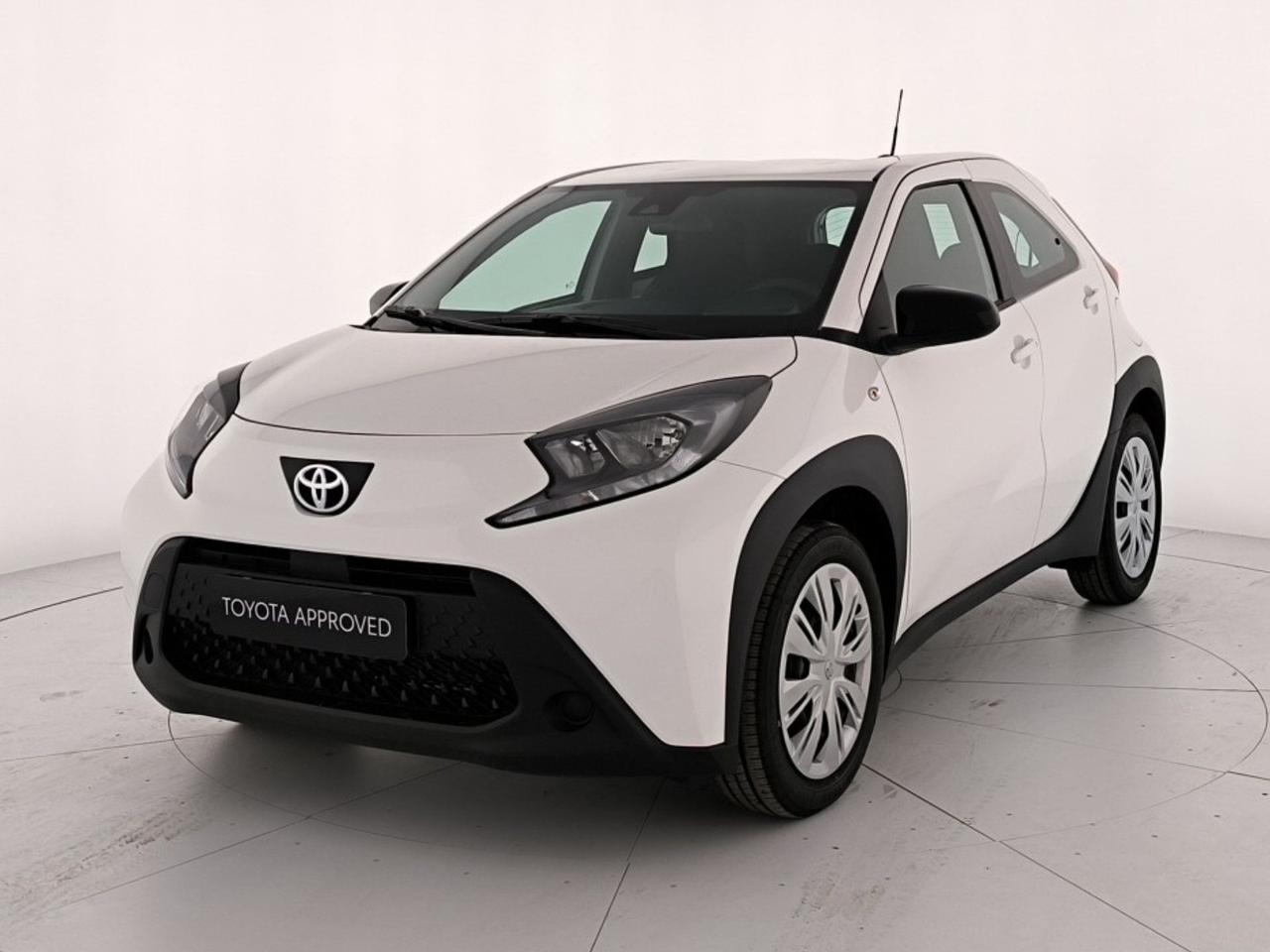 Toyota Aygo x 1.0 active 72cv s-cvt