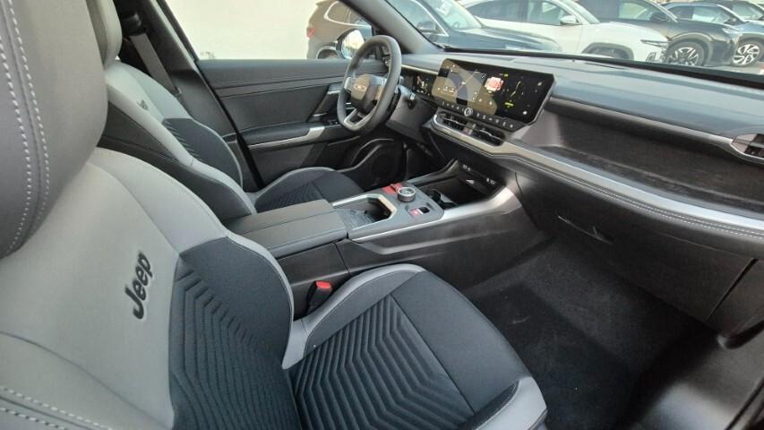 Jeep Compass 1.2 Turbo 48V Hybrid First Edition - kmo 2026