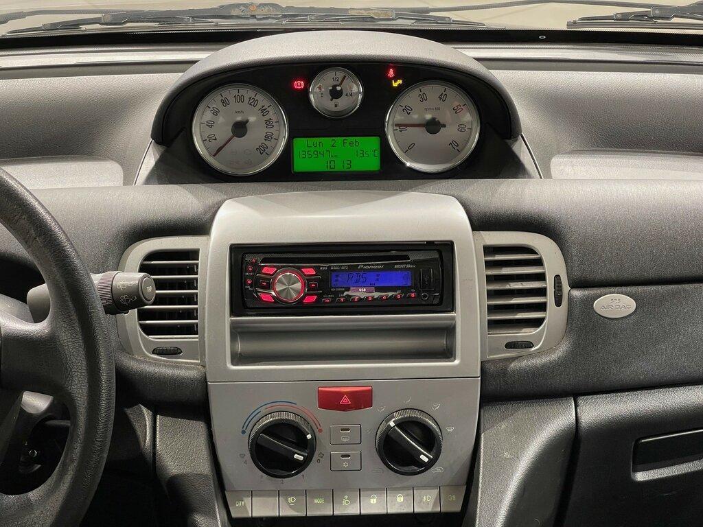 Lancia Ypsilon 1.2 8v Argento