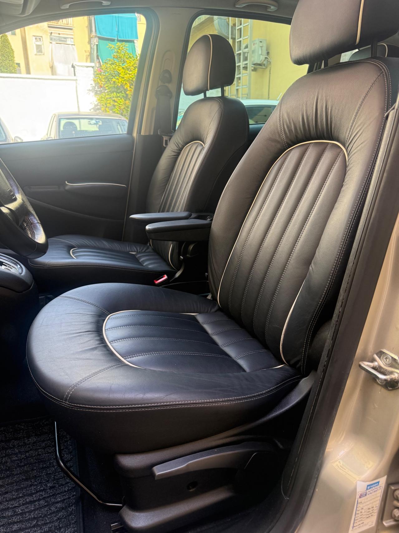 Lancia Musa 1.4 16v GPL 5th Avenue dfn