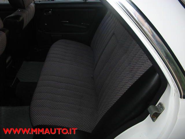 MERCEDES-BENZ 200 200 !!!!!!