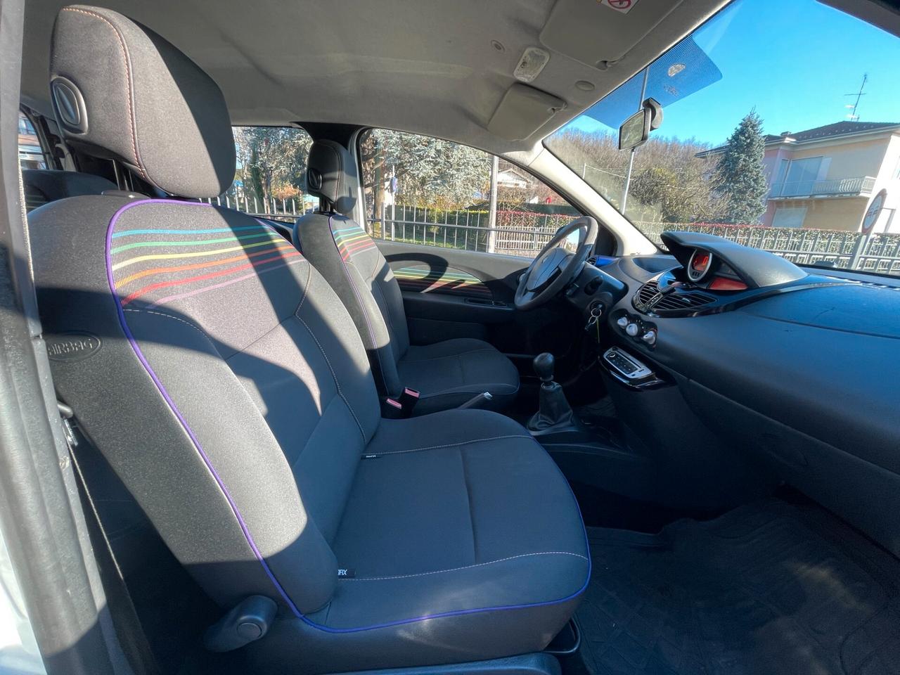 Renault Twingo 1.2 16V Live