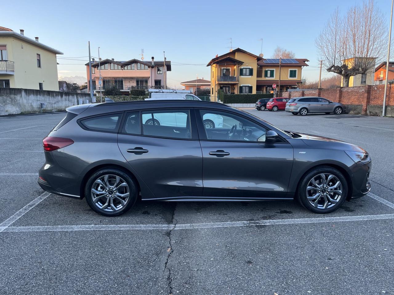 Ford Focus 1.0 Hybrid 125 CV SW ST-Line