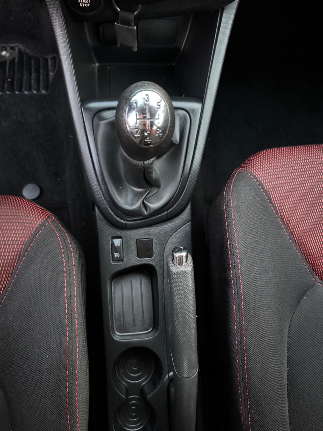 Renault Clio manutenzione completa idonea ai neopatentati