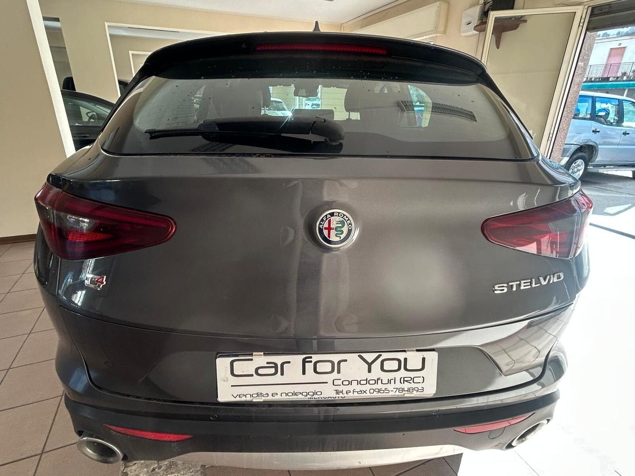 Alfa Romeo Stelvio 2.2 Turbodiesel 210 CV AT8 Q4 Executive