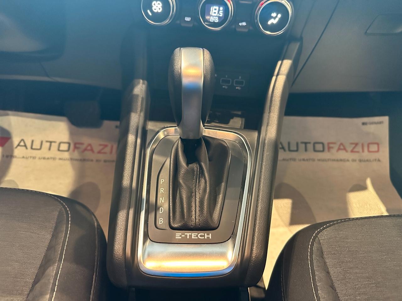 Renault Captur Full Hybrid E-Tech 145 CV Zen